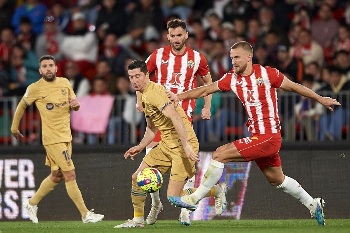 Soi kèo phạt góc Barcelona vs Almeria 1h ngày 21/12:  - Ảnh 1