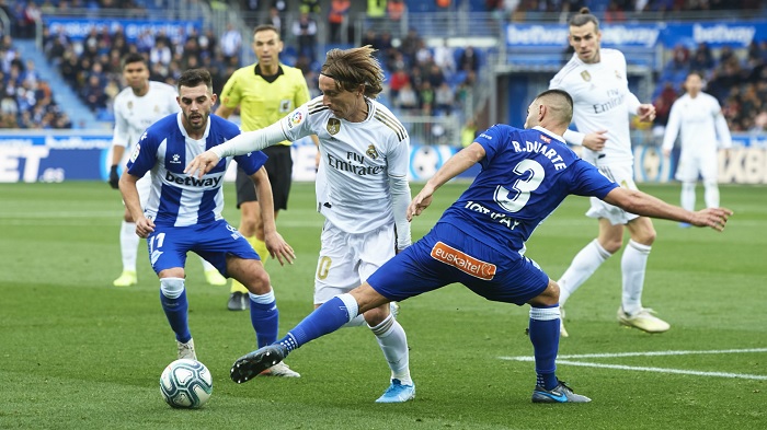 Soi kèo phạt góc Alaves vs Real Madrid 3h30 ngày 22/12: - Ảnh 1