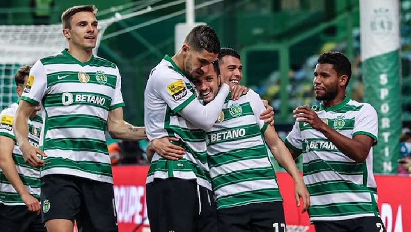 Soi kèo phạt góc Sporting Lisbon vs Estoril, 1h45 ngày 6/1: Lisbon mở tiệc đầu năm - Ảnh 1