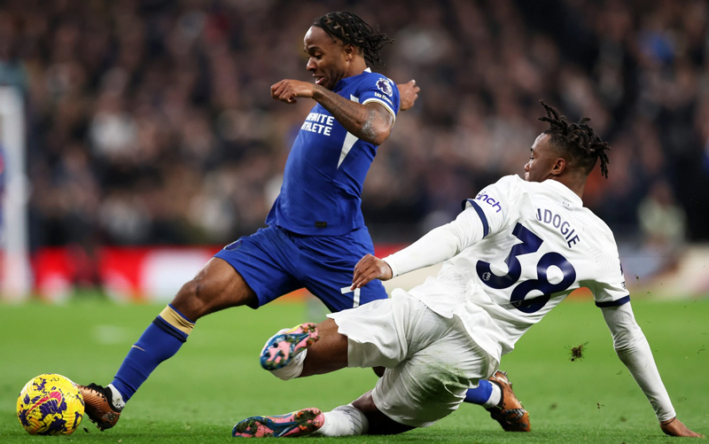 Soi kèo phạt góc Chelsea vs Tottenham, 1h30 ngày 3/5 - Ảnh 1