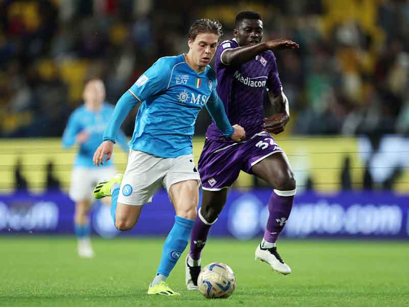 Soi kèo phạt góc Fiorentina vs Napoli, 1h45 ngày 18/5 - Ảnh 1