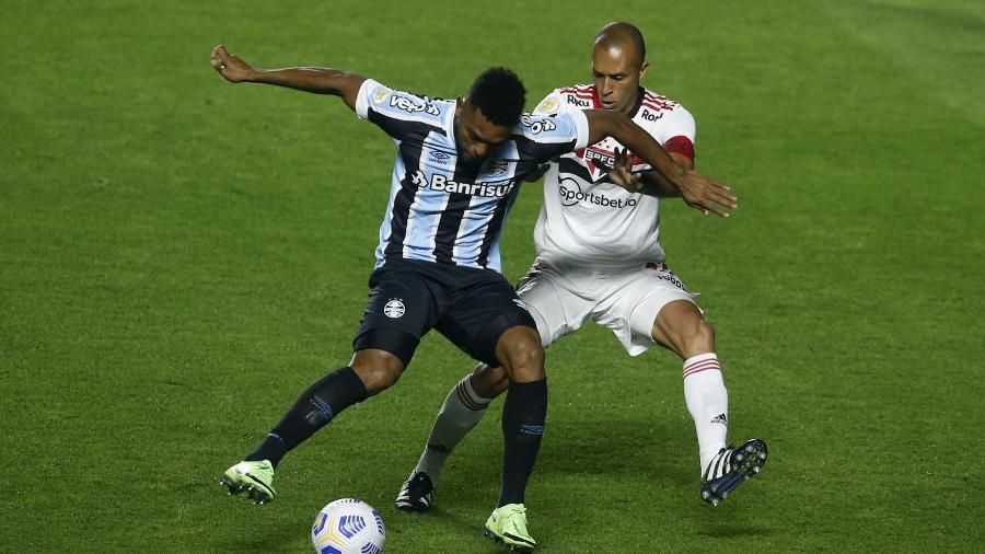 Soi kèo phạt góc Sao Paulo vs Gremio, 6h00 ngày 18/07 - Ảnh 1