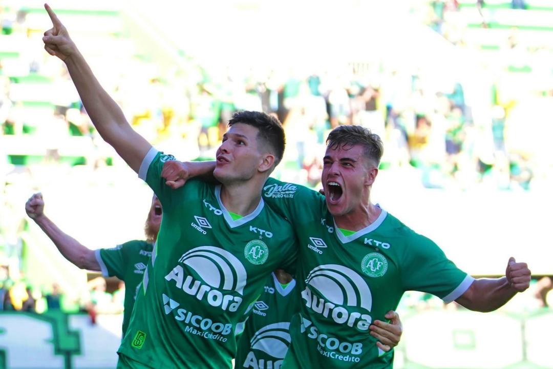 Soi kèo phạt góc Gremio Novorizontin vs Chapecoense SC, 7h00 ngày 19/07 - Ảnh 1