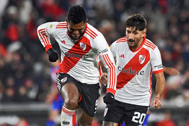 Soi kèo phạt góc River Plate vs Lanus, 1h00 ngày 22/07 - Ảnh 1