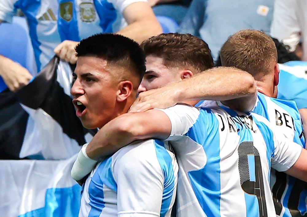 Kèo xiên may mắn hôm nay ngày 30/7: U23 Argentina thắng bởi sự già dơ? - Ảnh 1