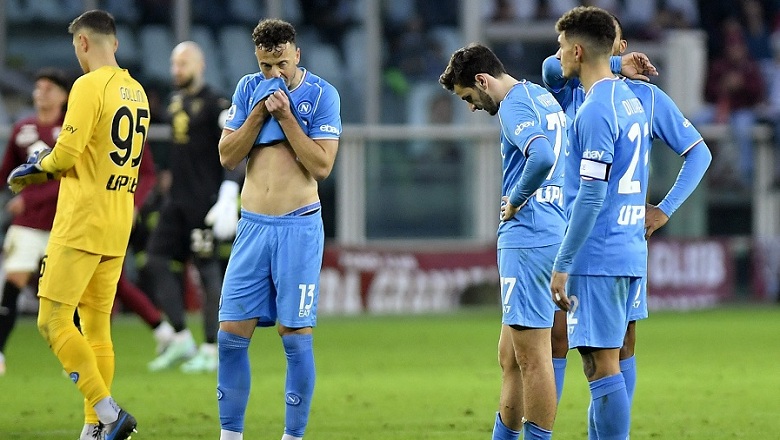 Soi kèo phạt góc Napoli vs Como, 23h30 ngày 04/10 - Ảnh 1